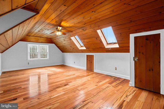 327 GEIGEL HILL RD, Ottsville, PA 18942