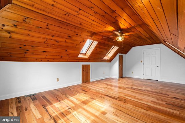 327 GEIGEL HILL RD, Ottsville, PA 18942