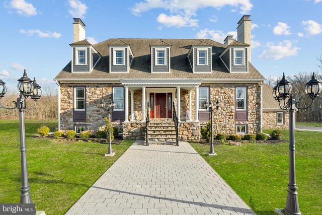 327 GEIGEL HILL RD, Ottsville, PA 18942