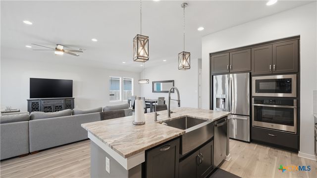 1370 Sahms Branch, New Braunfels, TX 78132