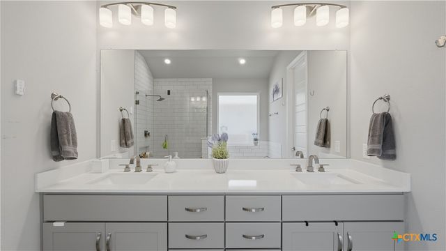 1370 Sahms Branch, New Braunfels, TX 78132