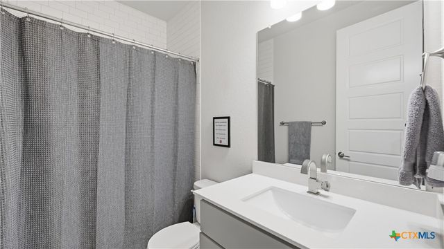 1370 Sahms Branch, New Braunfels, TX 78132