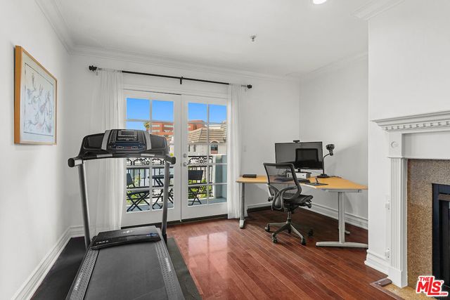 11826 Dorothy Street PH1, Los Angeles, CA 90049