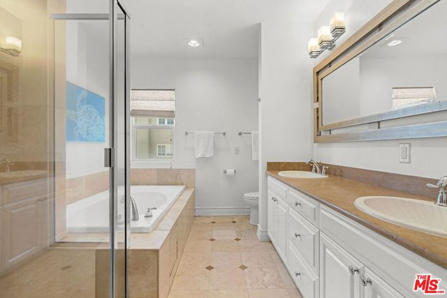 11826 Dorothy Street PH1, Los Angeles, CA 90049