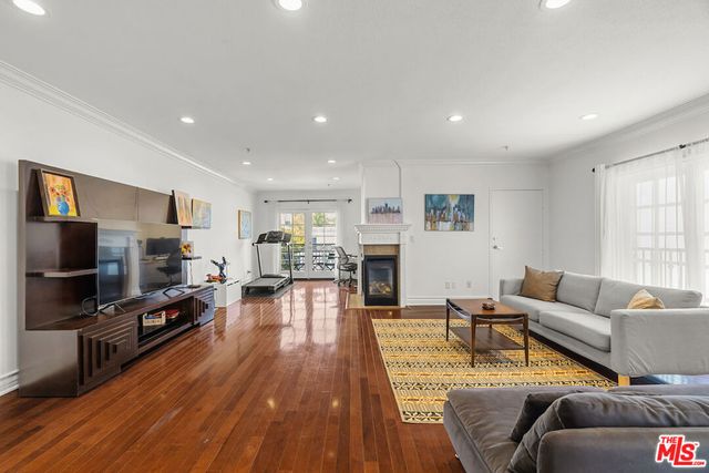 11826 Dorothy Street PH1, Los Angeles, CA 90049