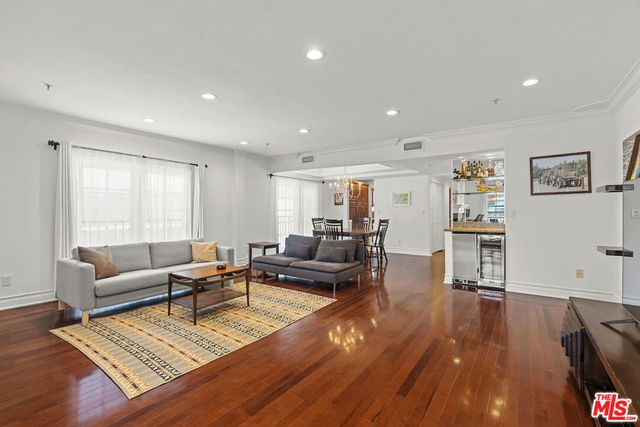 11826 Dorothy Street PH1, Los Angeles, CA 90049