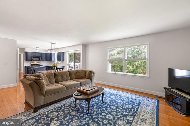 119 E WILKERDEAN DR E, Newark, DE 19711