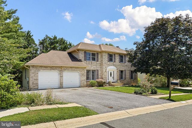 119 E WILKERDEAN DR E, Newark, DE 19711