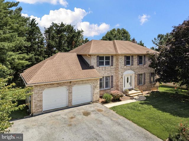119 E WILKERDEAN DR E, Newark, DE 19711