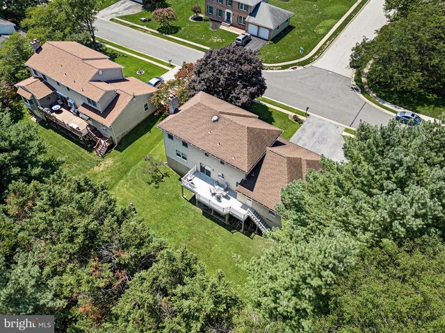 119 E WILKERDEAN DR E, Newark, DE 19711