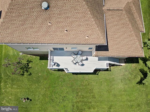 119 E WILKERDEAN DR E, Newark, DE 19711