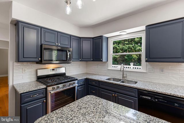 119 E WILKERDEAN DR E, Newark, DE 19711
