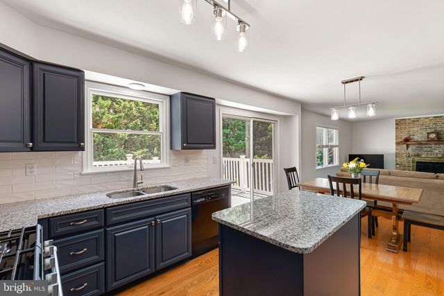 119 E WILKERDEAN DR E, Newark, DE 19711