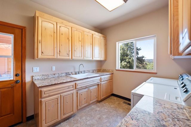 2004 Bruin Trl, Placerville, CA 95667