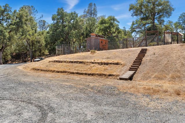 2004 Bruin Trl, Placerville, CA 95667