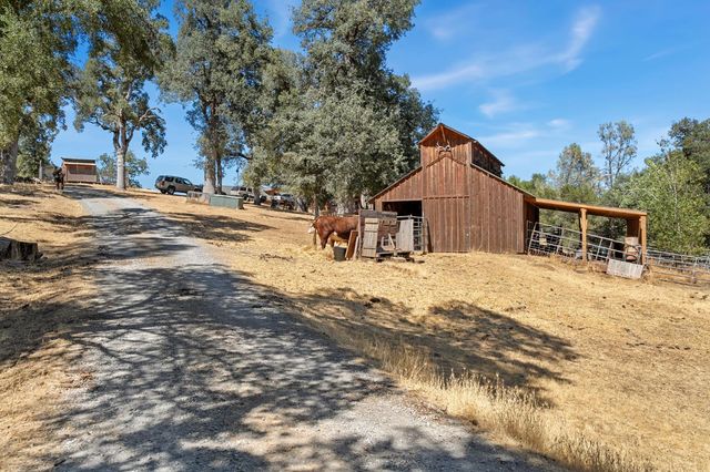 2004 Bruin Trl, Placerville, CA 95667