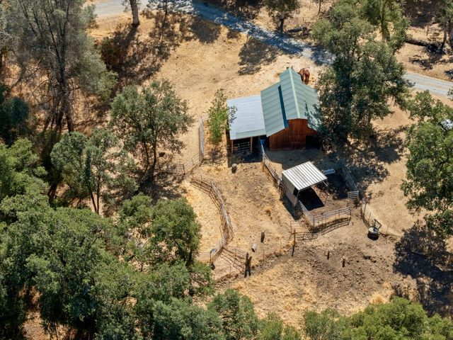 2004 Bruin Trl, Placerville, CA 95667