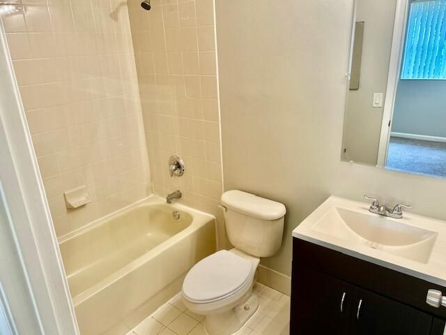 8214 SW 29th Street 104, Miramar, FL 33025