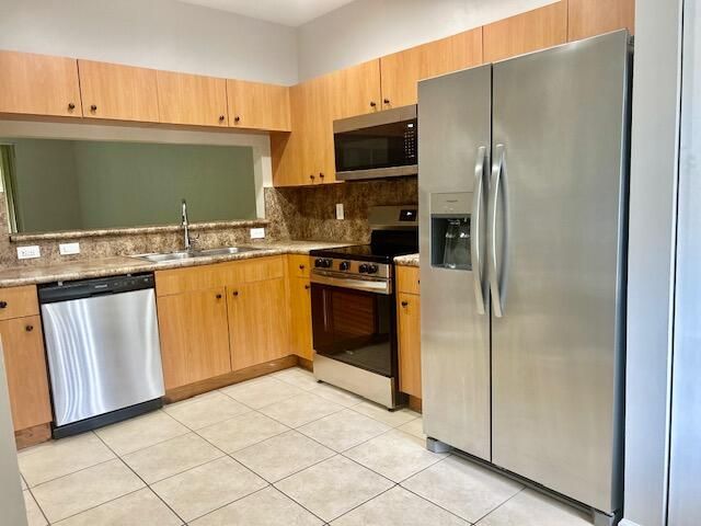 8214 SW 29th Street 104, Miramar, FL 33025