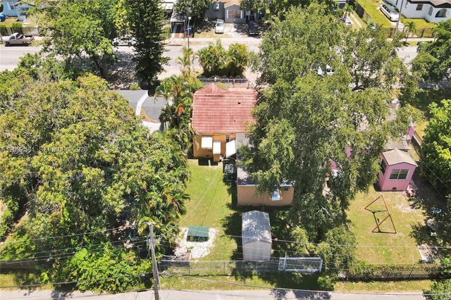 555 NW 46th Street, Miami, FL 33127