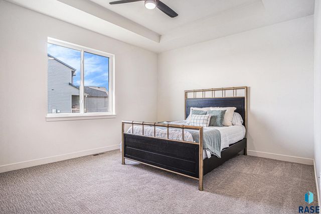 6416 S Hannby Trl Trail, Sioux Falls, SD 57106