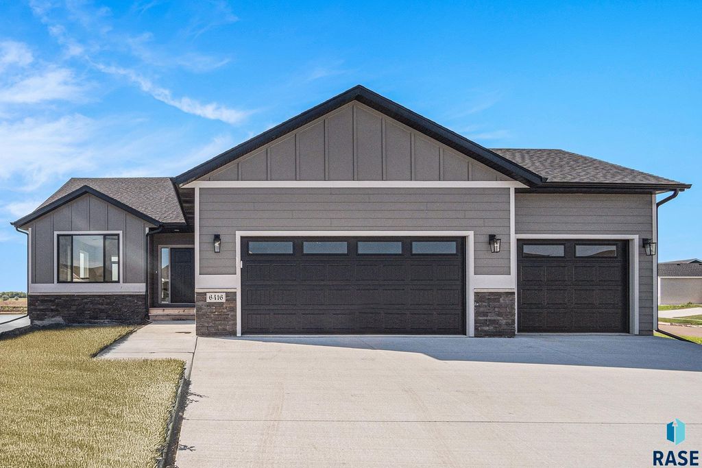 6416 S Hannby Trl Trail, Sioux Falls, SD 57106