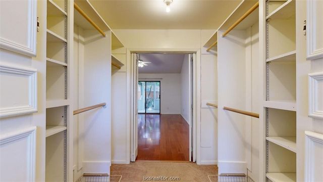 3004 Gleneagles Court, Bryan, TX 77802