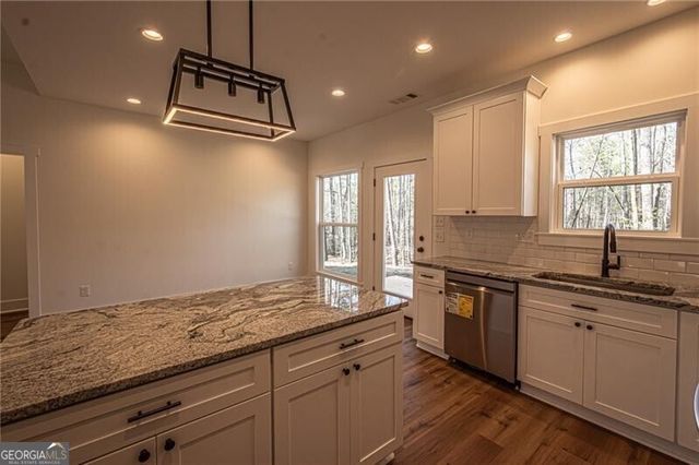 100 Kings Crossing Drive, Dawsonville, GA 30534