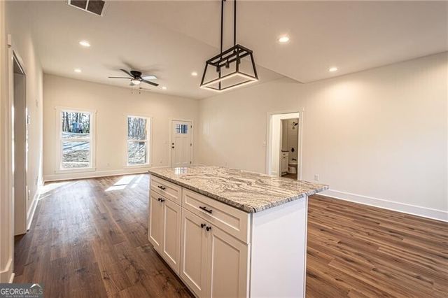 100 Kings Crossing Drive, Dawsonville, GA 30534