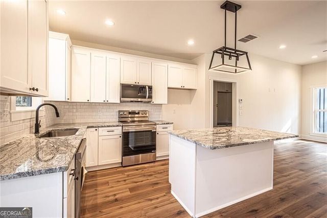 100 Kings Crossing Drive, Dawsonville, GA 30534