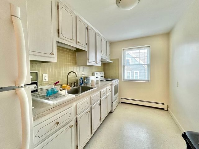 1 Wyman St 5, Arlington, MA 02474