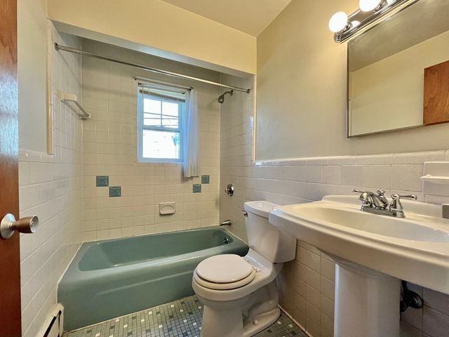 1 Wyman St 5, Arlington, MA 02474