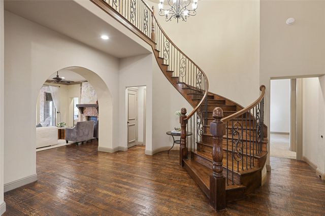 2408 Lady Of The Lake Boulevard, Lewisville, TX 75056