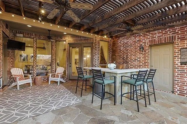 2408 Lady Of The Lake Boulevard, Lewisville, TX 75056