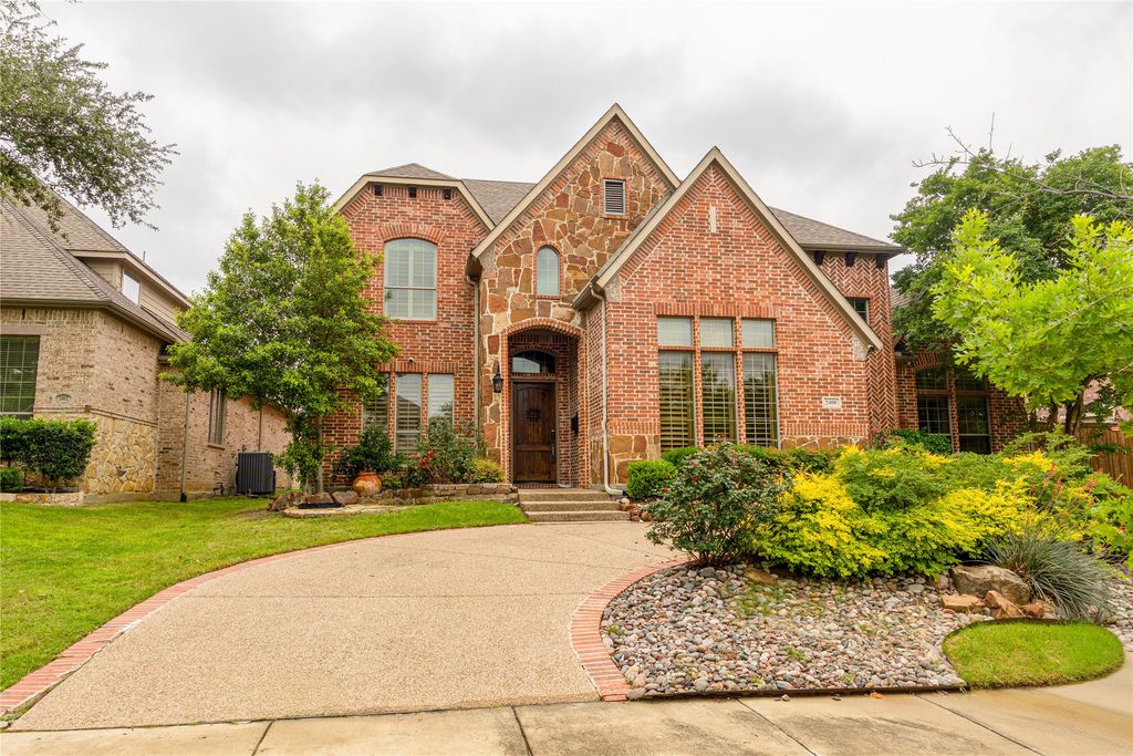 2408 Lady Of The Lake Boulevard, Lewisville, TX 75056