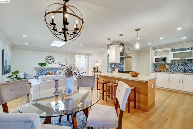 2801 Richard Ave, Concord, CA 94520