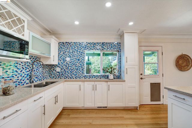 2801 Richard Ave, Concord, CA 94520