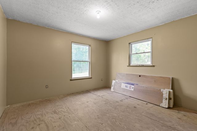 1013 Hotwater Road, Soddy Daisy, TN 37379