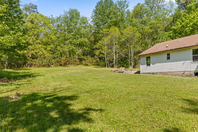 1013 Hotwater Road, Soddy Daisy, TN 37379