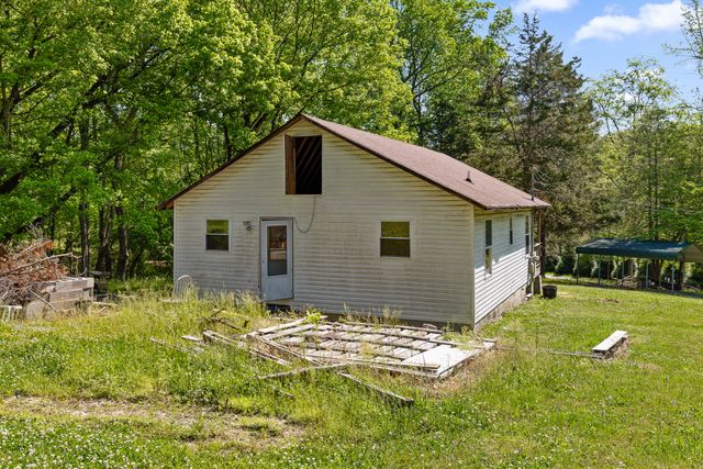 1013 Hotwater Road, Soddy Daisy, TN 37379