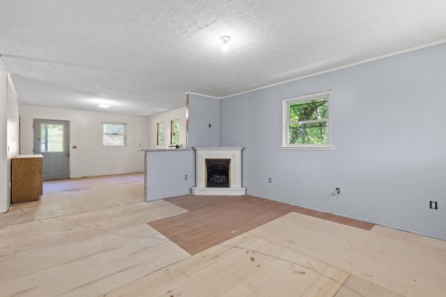 1013 Hotwater Road, Soddy Daisy, TN 37379