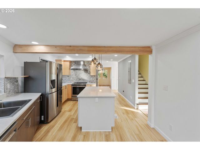 66599 QUAIL Rd, North Bend, OR 97459