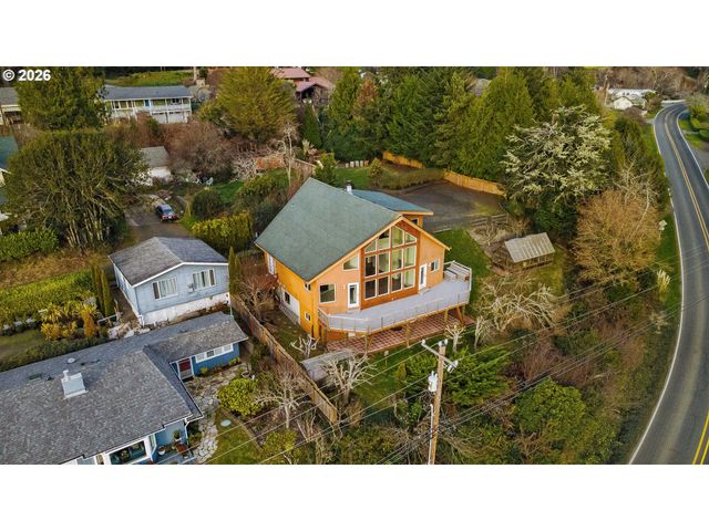 66599 QUAIL Rd, North Bend, OR 97459