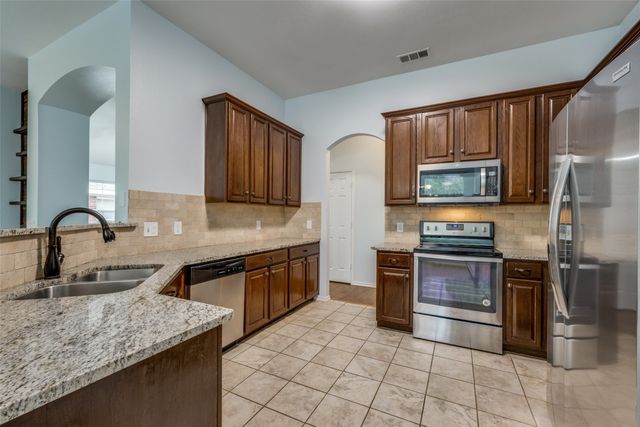 1617 Redwood Drive, Corinth, TX 76210