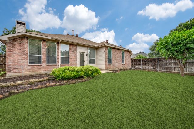 1617 Redwood Drive, Corinth, TX 76210