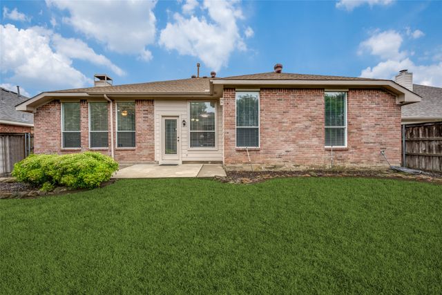 1617 Redwood Drive, Corinth, TX 76210
