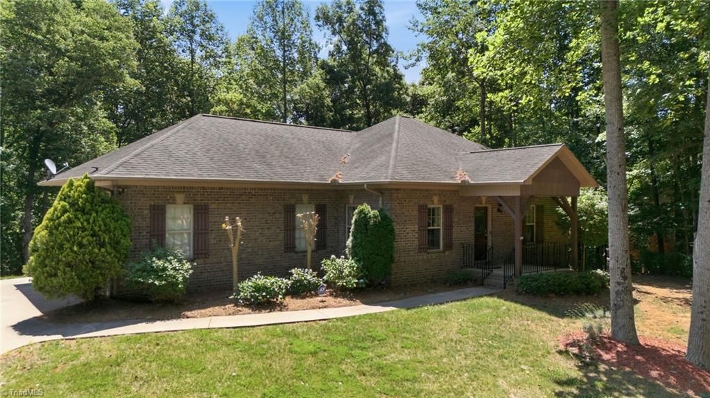 250 Prospectors Way, Lexington, NC 27292