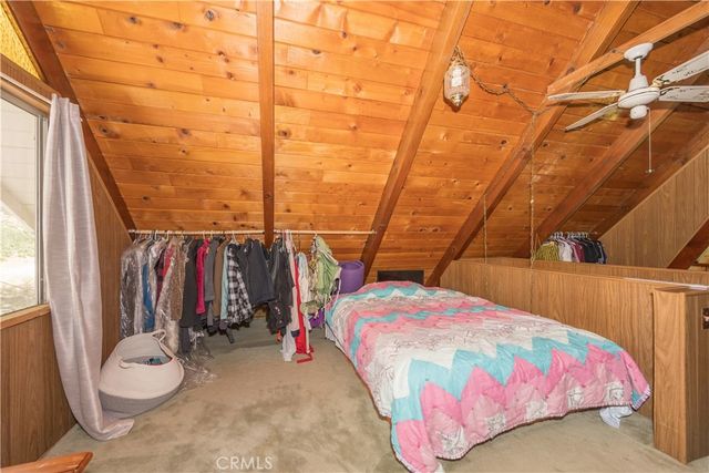 33075 Blue Bird Lane, Running Springs, CA 92382