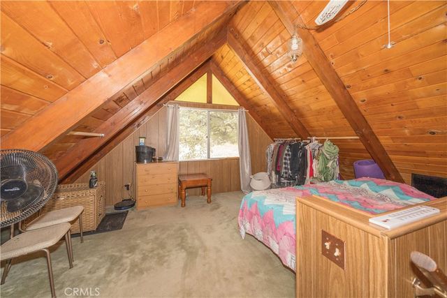 33075 Blue Bird Lane, Running Springs, CA 92382