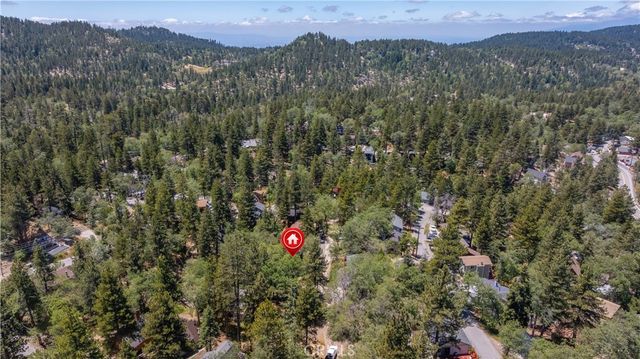 33075 Blue Bird Lane, Running Springs, CA 92382